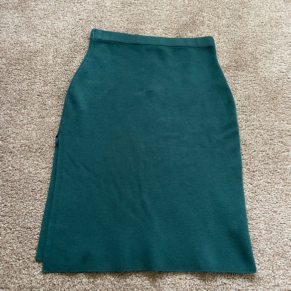 Abercrombie & Fitch - Elevated Sweater Midi Skirt / Dark Green - Picture 8 of 8